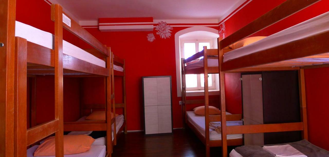 The Mellow Monkey Hostel Zadar Exterior foto